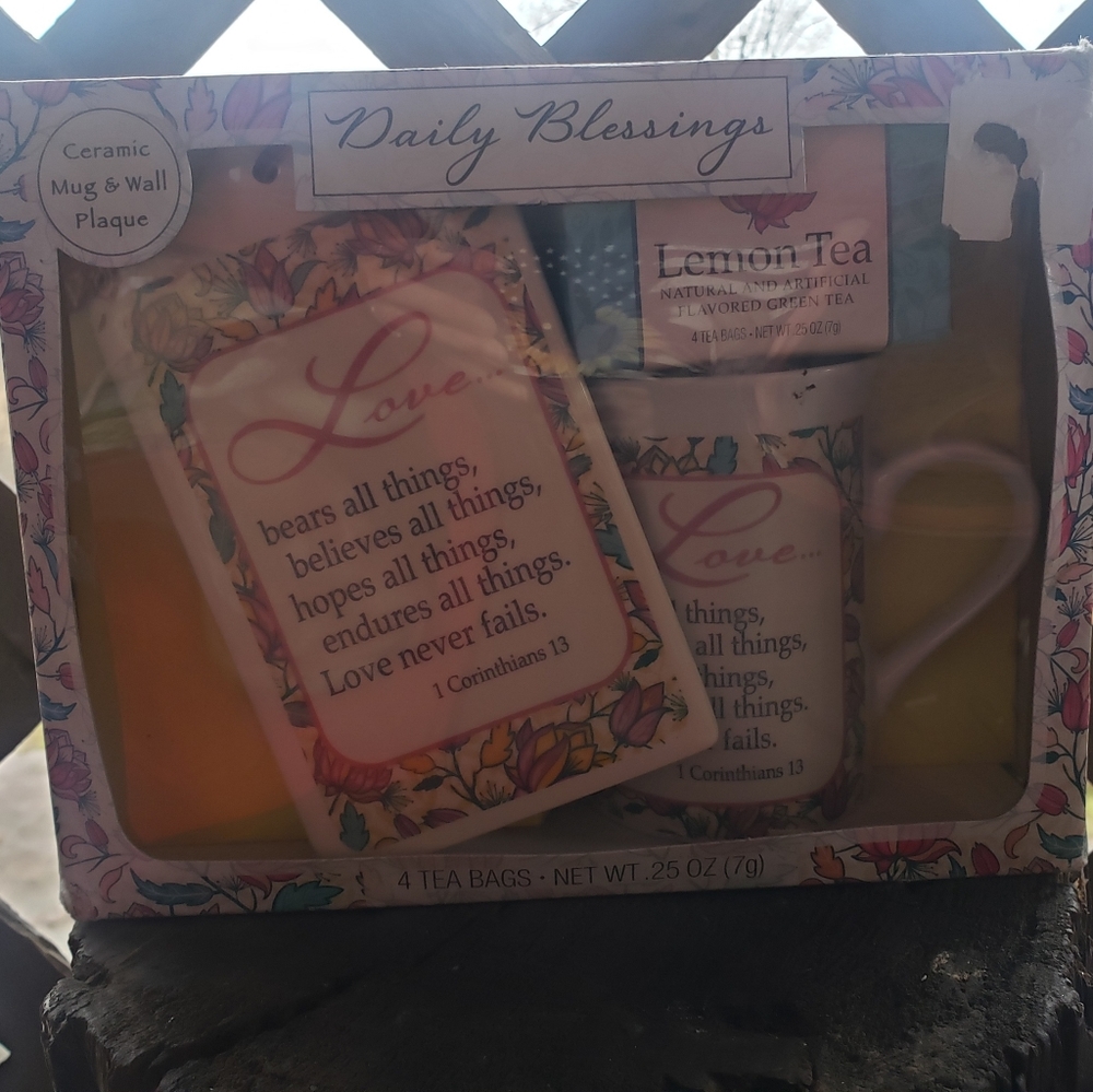 Daily blessings mug & tea set